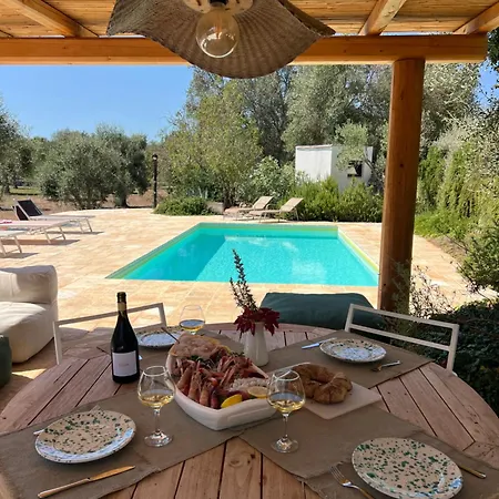 Trullo Lui By Borgo Paoli , Authentic Retreat With Exlusive Pool & Olive Grove In * 오스투니